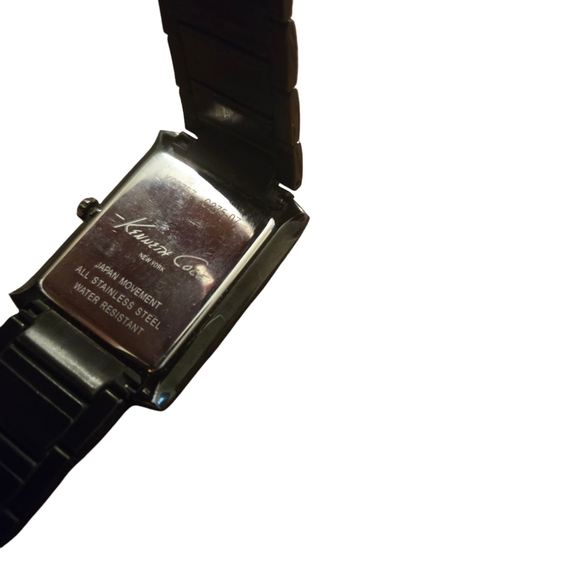 Kenneth Cole New York Men's Stainless Steel Watch (Needs Battery) - Picture 5 of 6